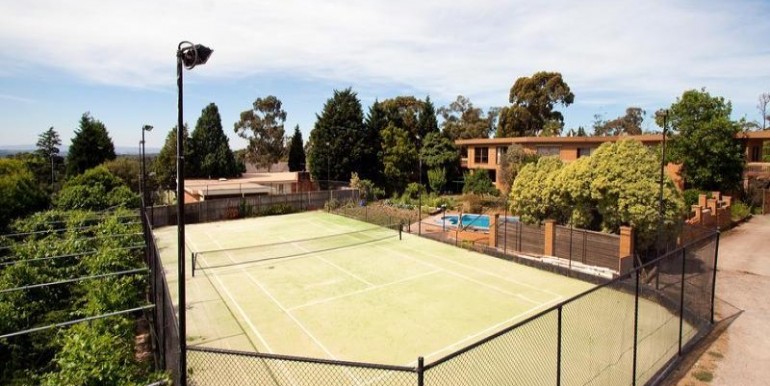 Tennis court